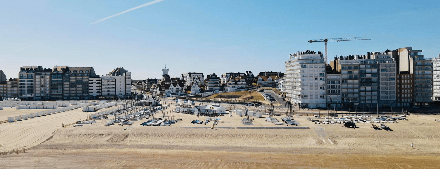 Luchtfoto van Knokke-Heist en het strand